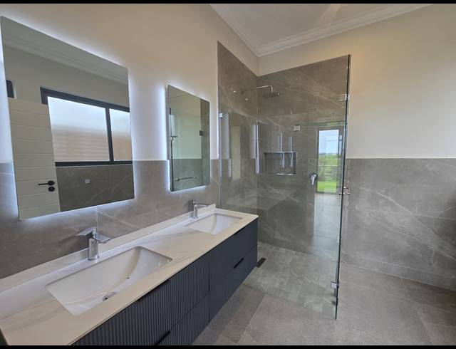 2 BEDROOM HOUSE FOR SALE IN NEW SALT ROCK CITY